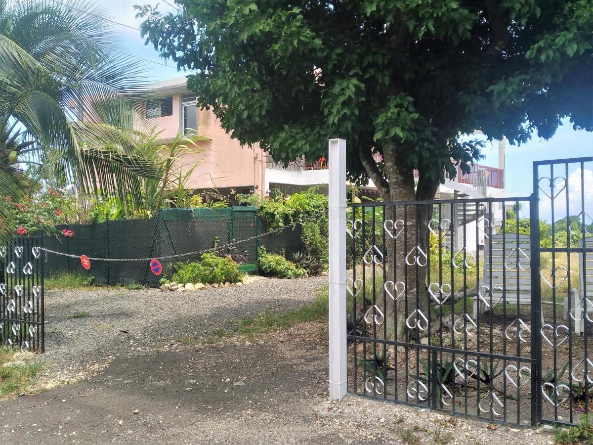 לז אבים Chambre Avec Cuisine Et Sdb Semi-Privatives Separees Dans Un Ecrin De Verdure מראה חיצוני תמונה